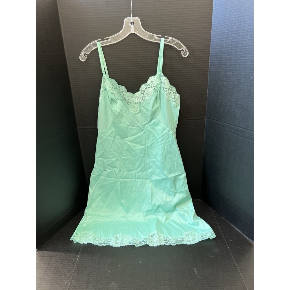 Vintage Vanity Fair Lacy Bust & Hem Aqua Nylon Slip 36